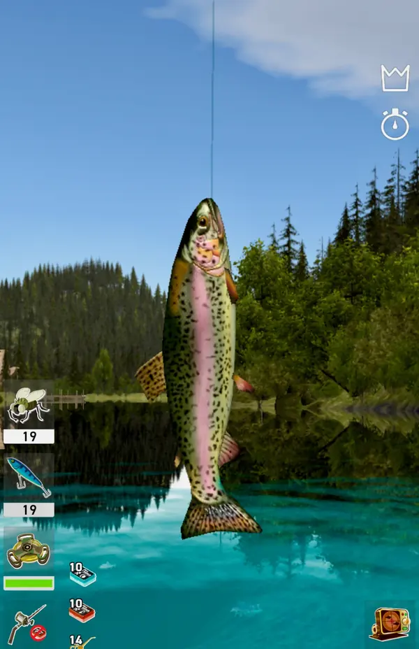 Fishing Club 3D: Regenbogenforelle an der Schnur vor einem bewaldeten See